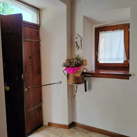 Immaculate 2-bed House San Benedetto in Perillis